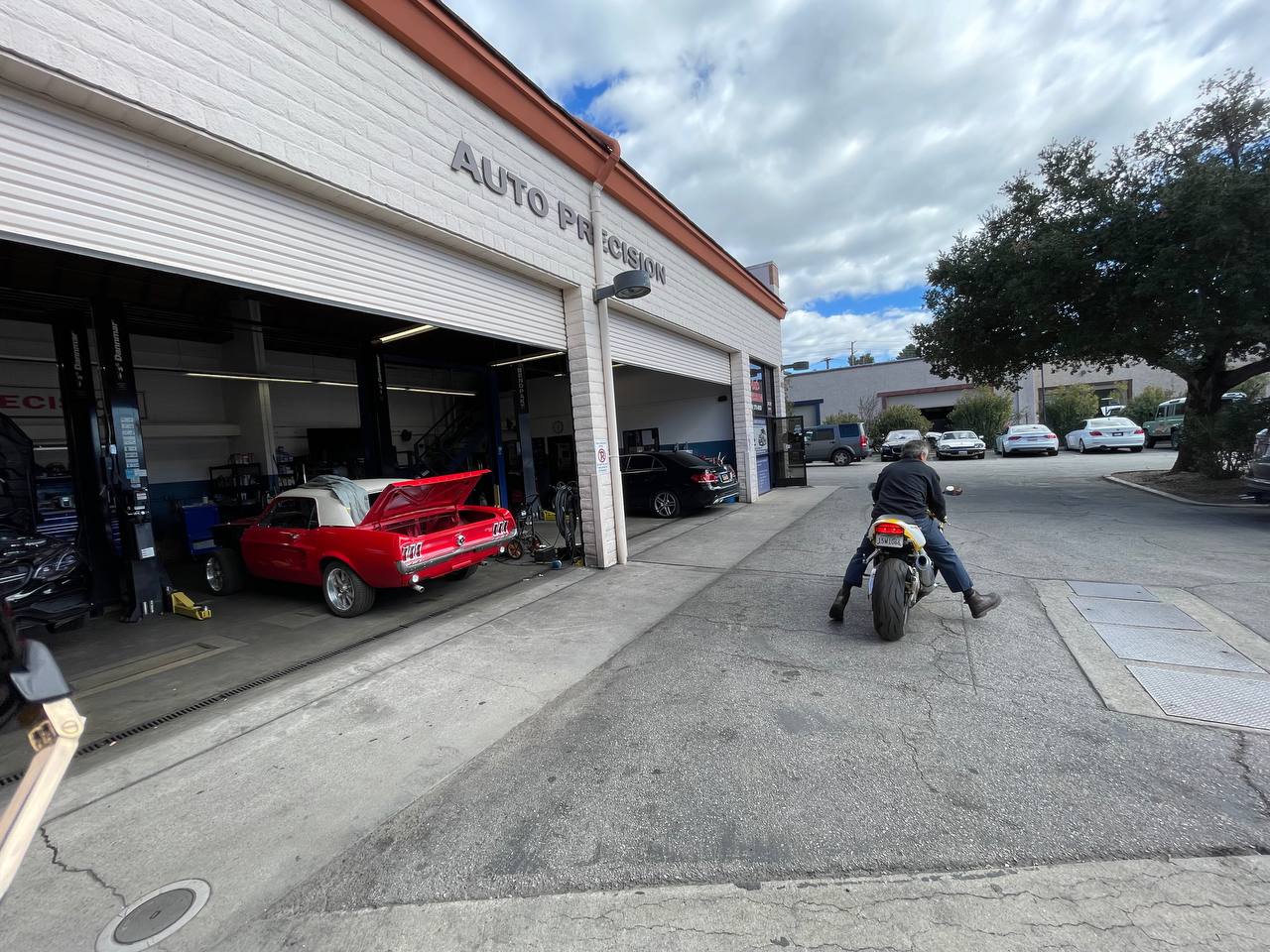 Car repair shop exterior